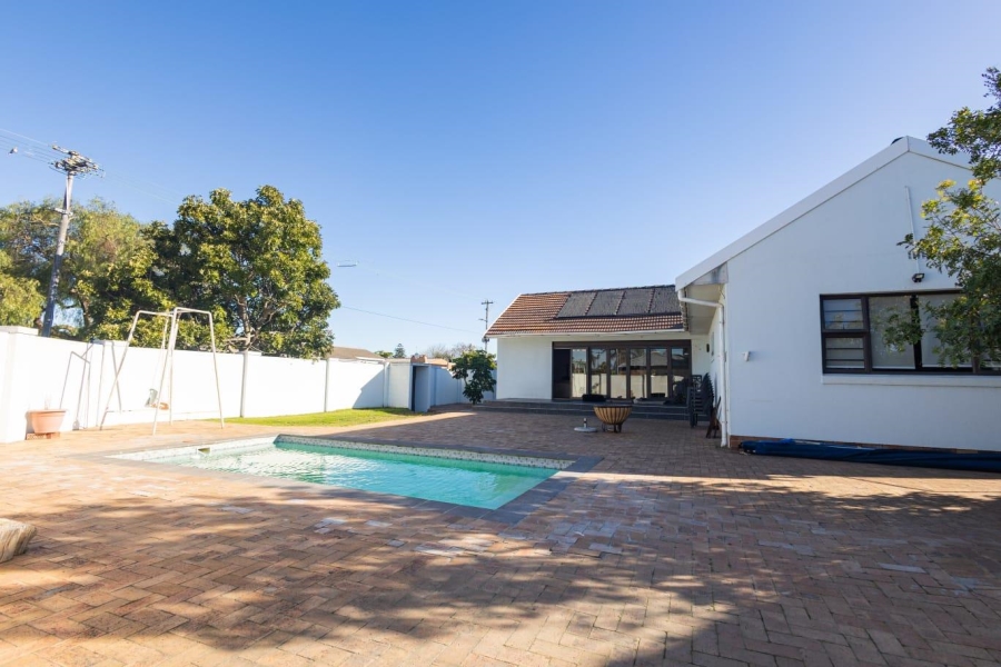 To Let 3 Bedroom Property for Rent in Fairfield Estate Western Cape
